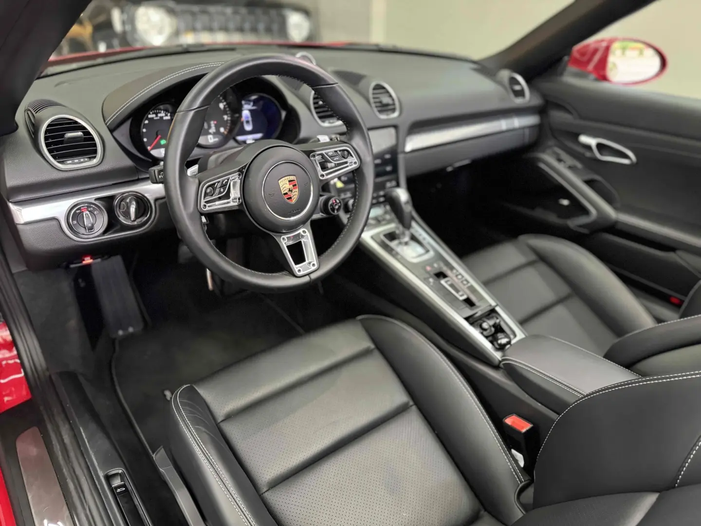 PORSCHE 718