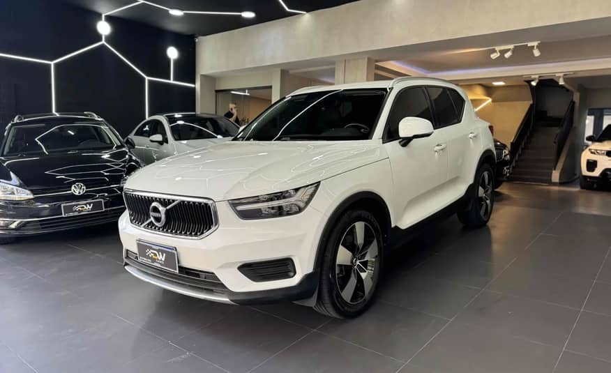 VOLVO XC 40