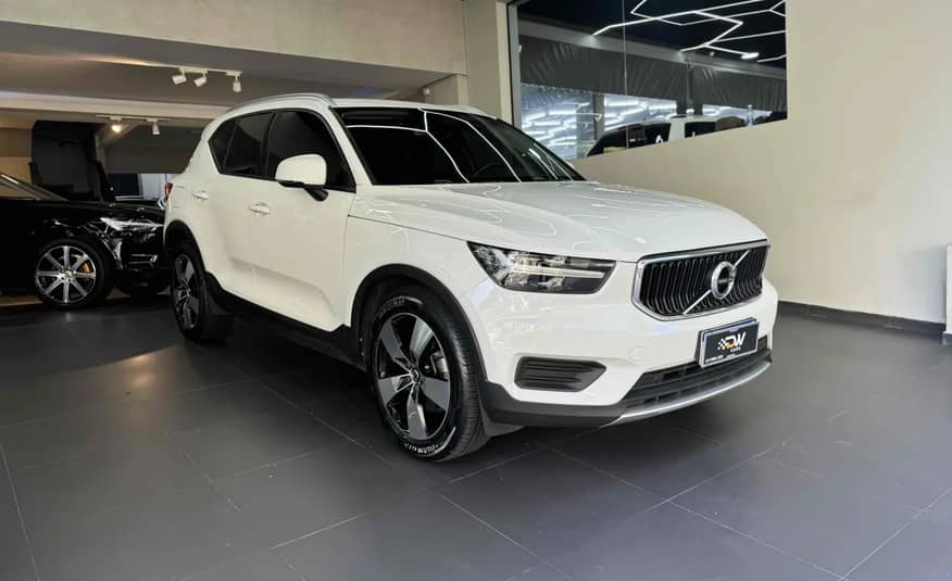 VOLVO XC 40