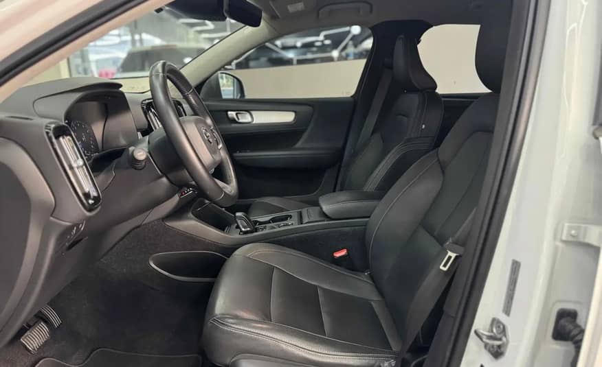 VOLVO XC 40
