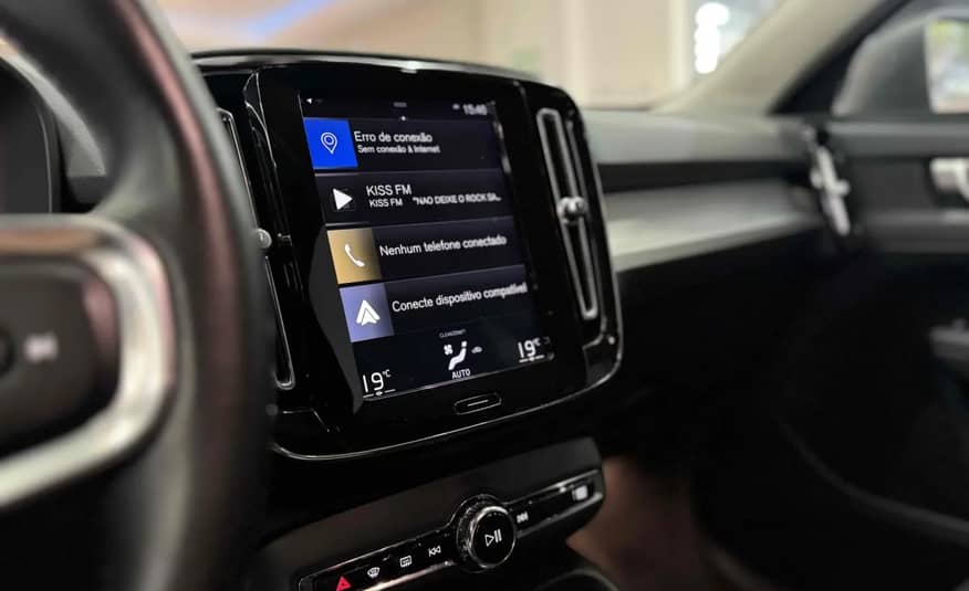 VOLVO XC 40
