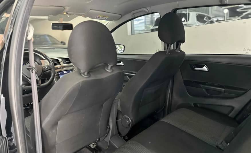 VOLKSWAGEN FOX