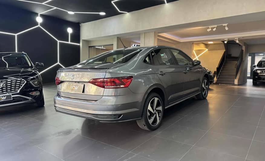 VOLKSWAGEN VIRTUS