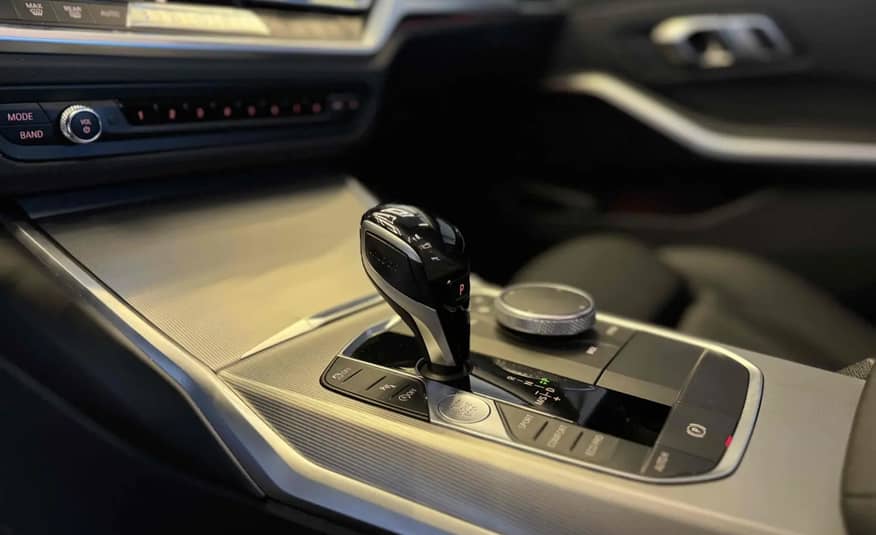 BMW 330I