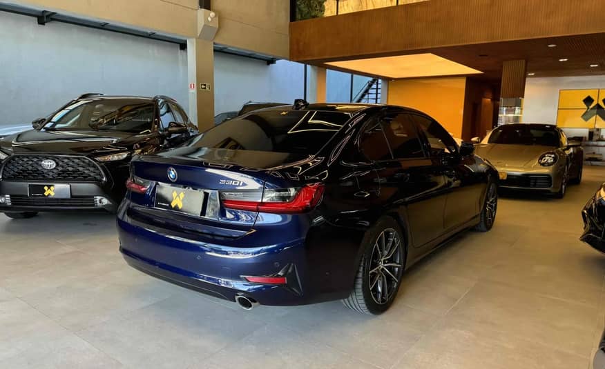 BMW 330I