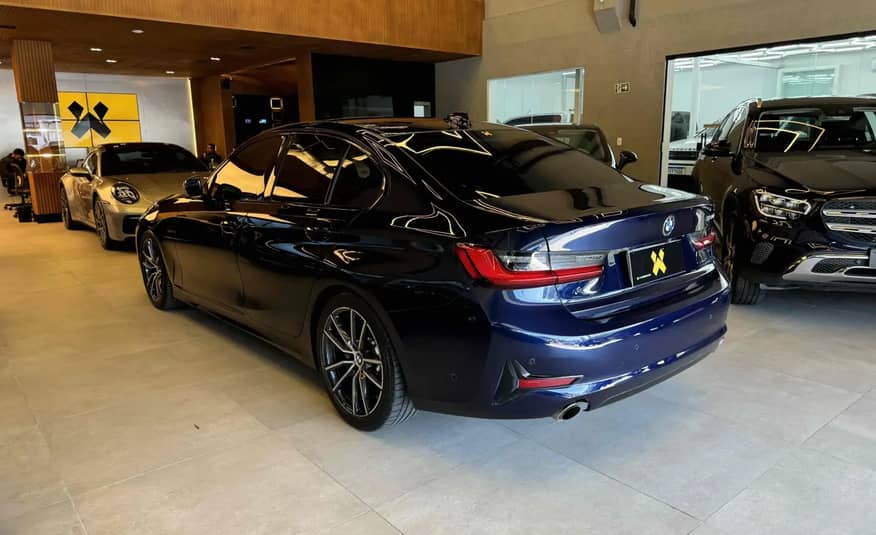 BMW 330I