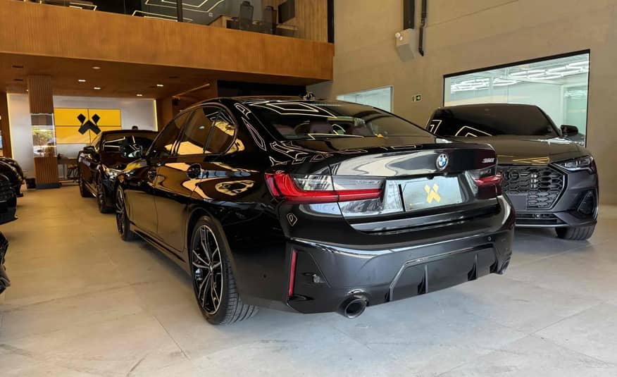 BMW 320I