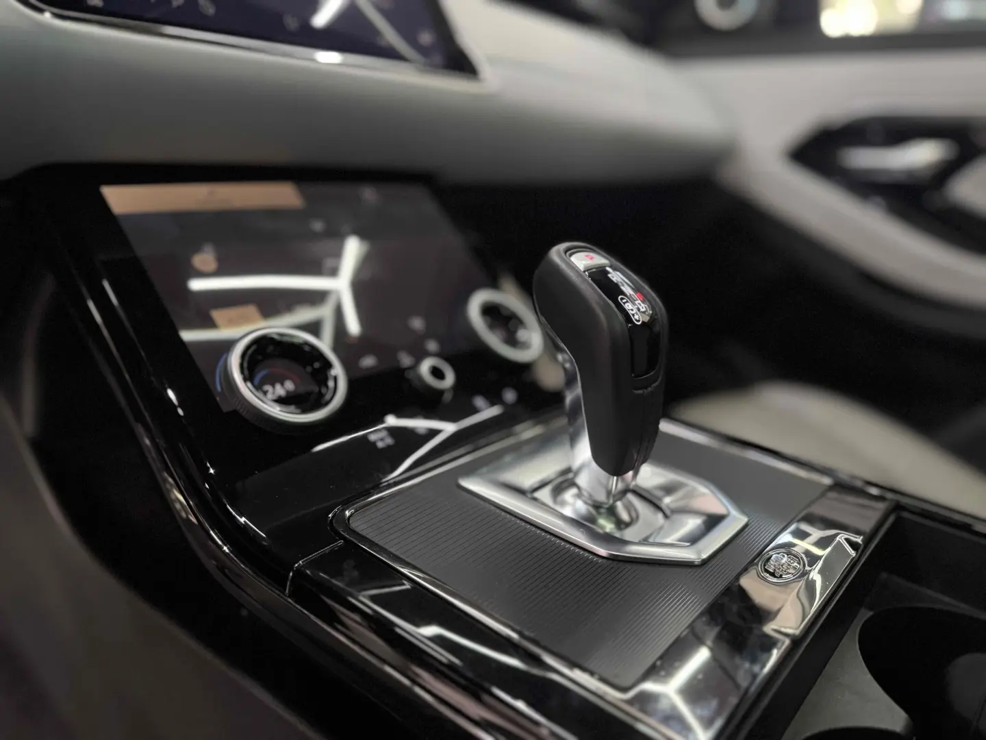 LR RANGE ROVER EVOQUE