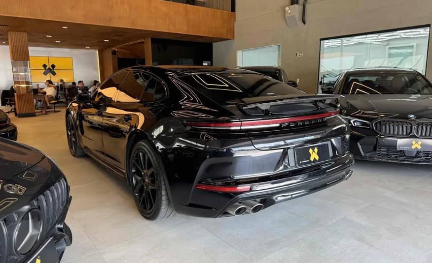 PORSCHE PANAMERA