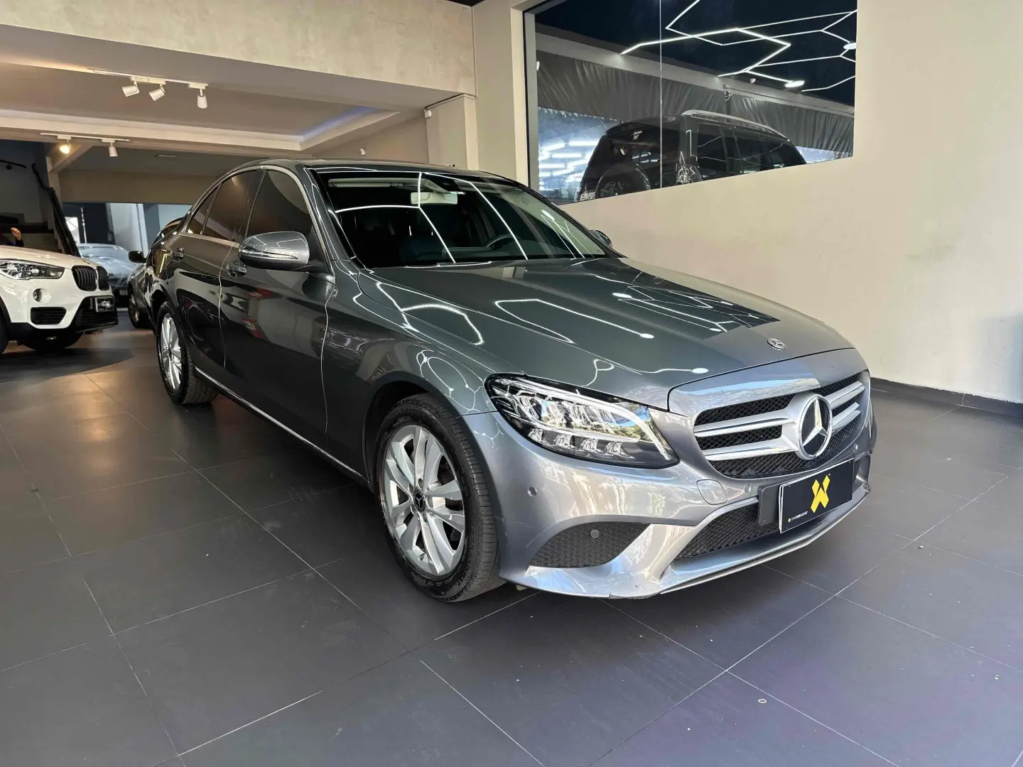 MERCEDES BENZ C200