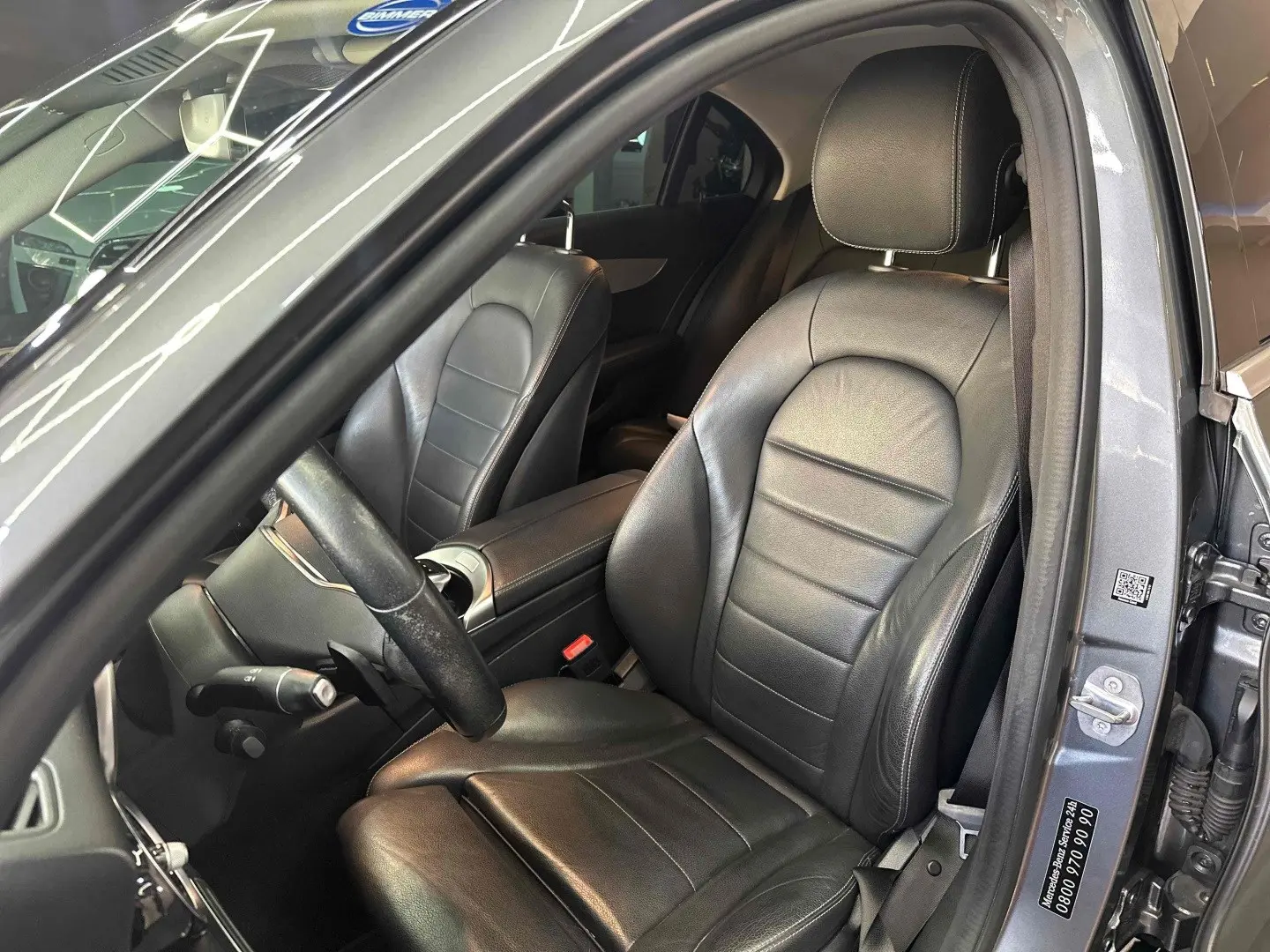 MERCEDES BENZ C200