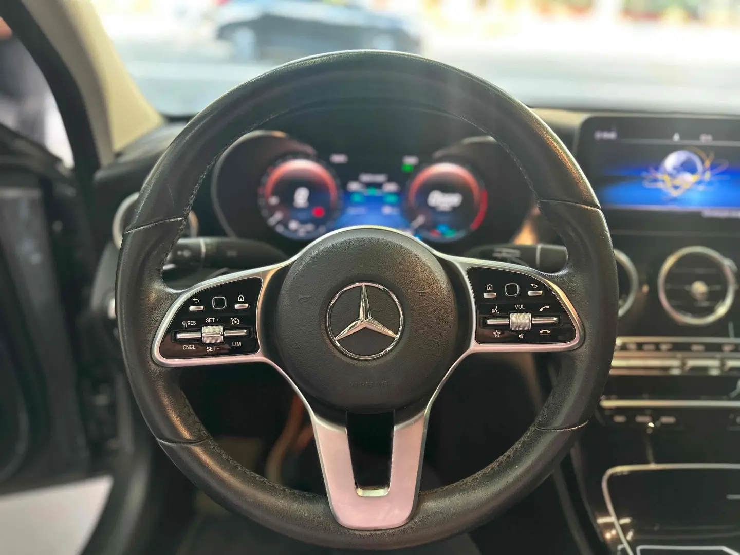 MERCEDES BENZ C200