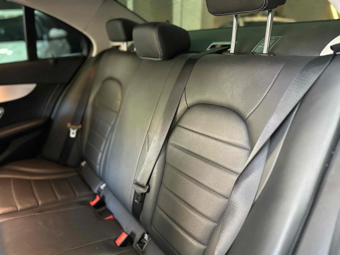 MERCEDES BENZ C200