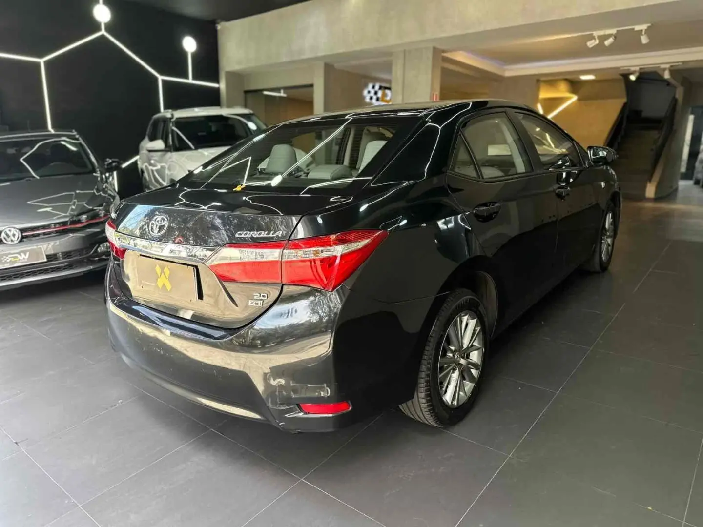 TOYOTA COROLLA