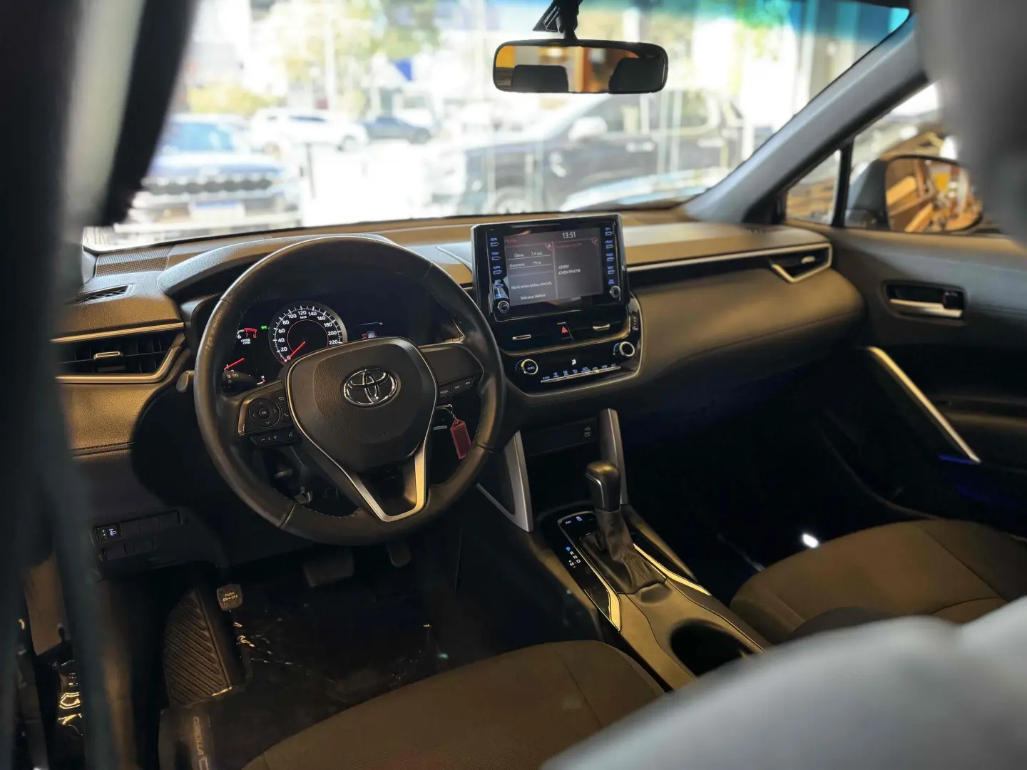 TOYOTA COROLLA CROSS