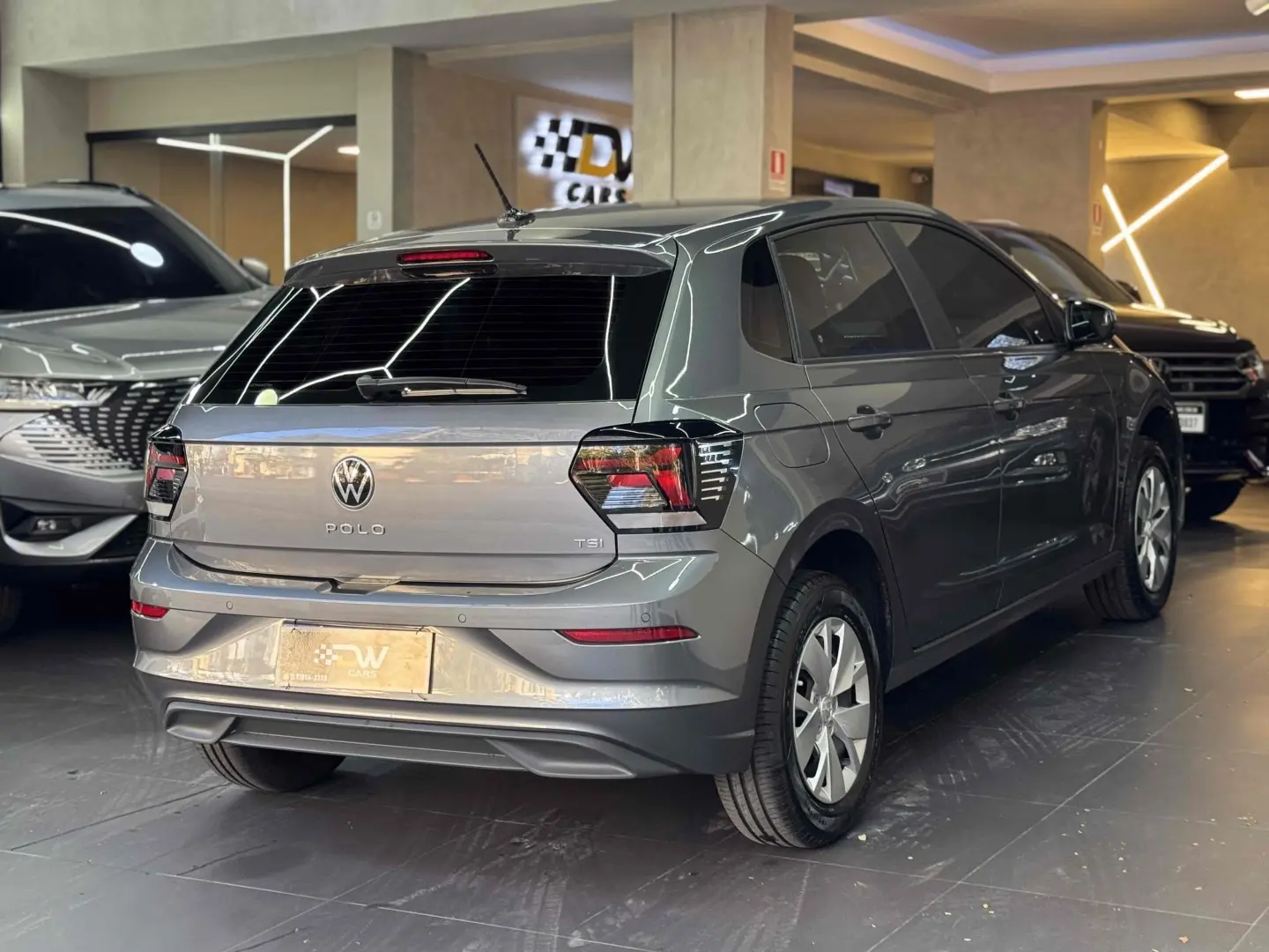 VOLKSWAGEN POLO