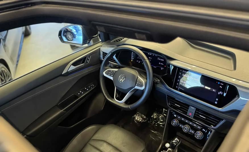 VOLKSWAGEN TAOS