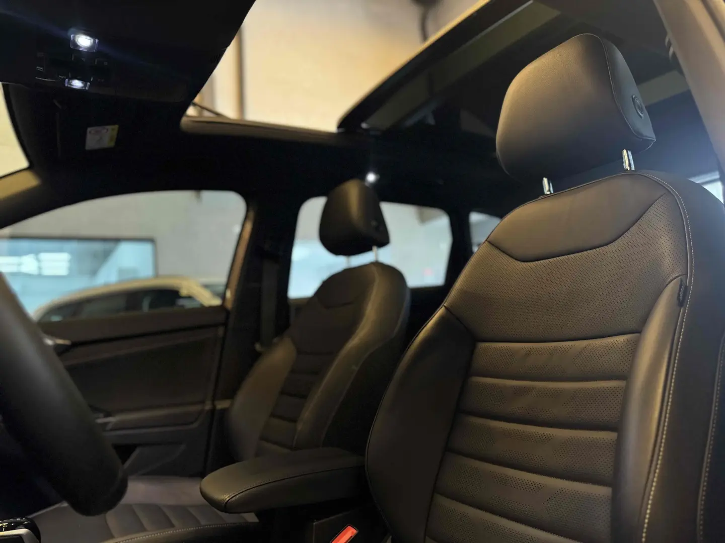 VOLKSWAGEN TAOS