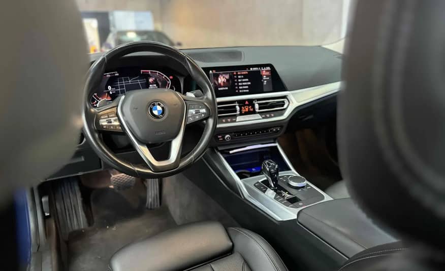 BMW 320I