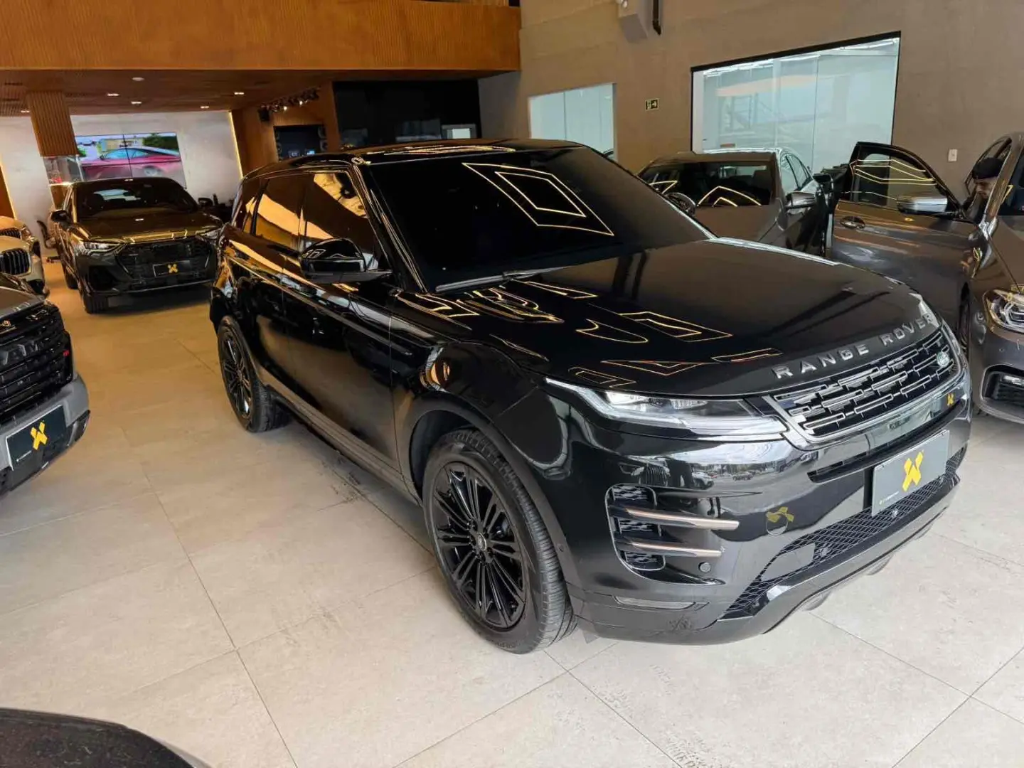 LAND ROVER RANGE ROVER EVOQUE