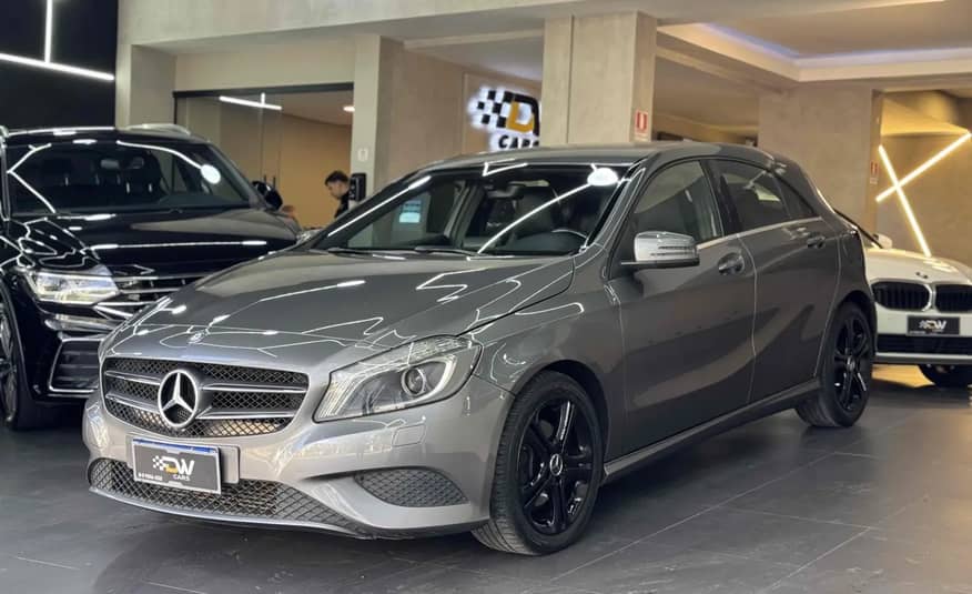 MERCEDES BENZ A200