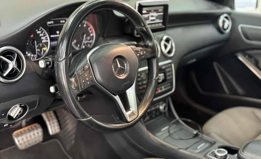 MERCEDES BENZ A200