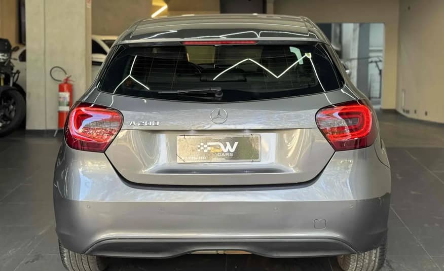 MERCEDES BENZ A200