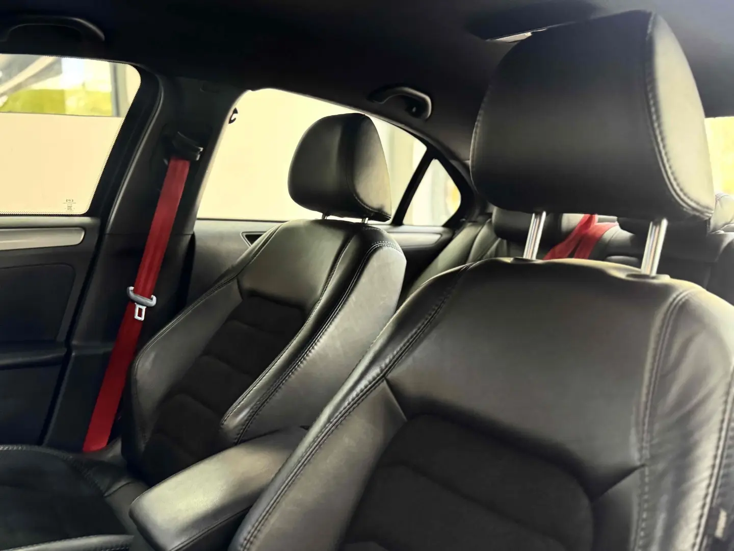 VOLKSWAGEM JETTA