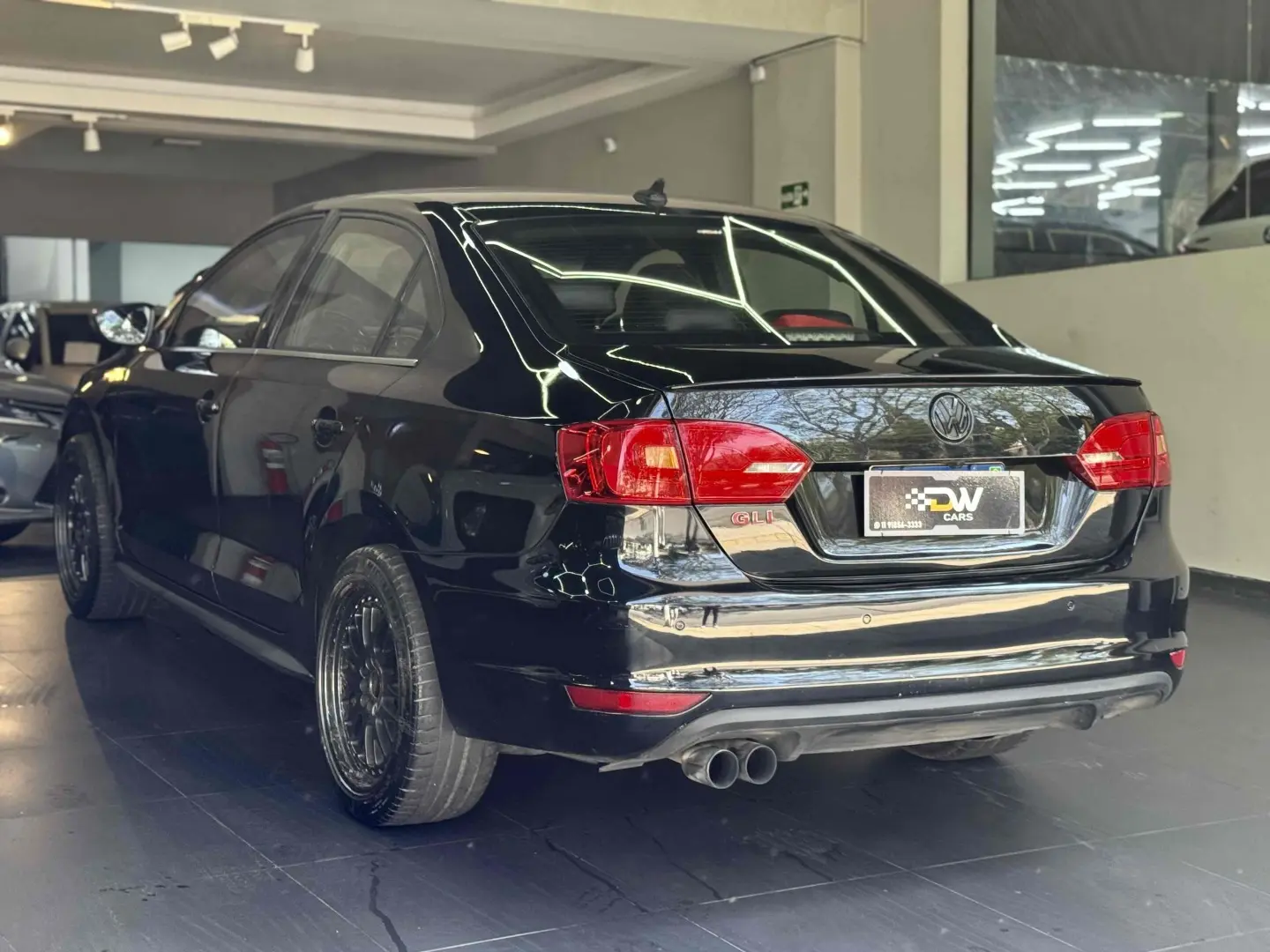 VOLKSWAGEM JETTA