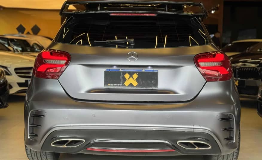 MERCEDES-BENZ A 250
