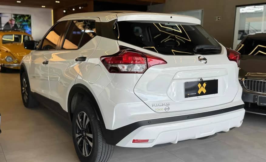 NISSAN KICKS