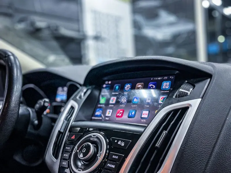 qual melhor multimidia para carros