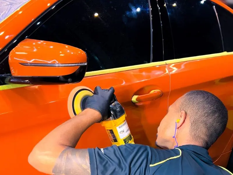 como tirar os riscos do carro​