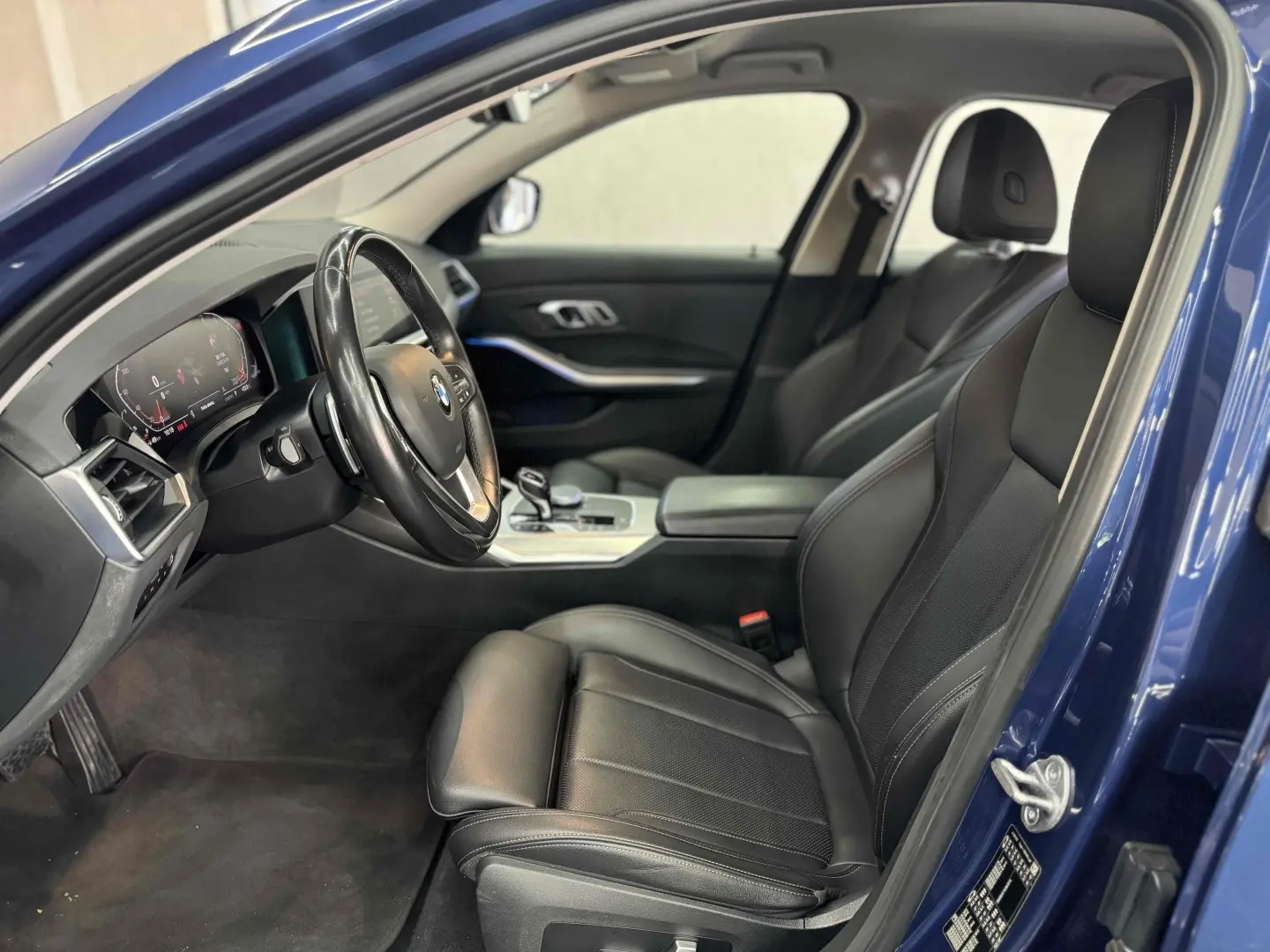 BMW 320I