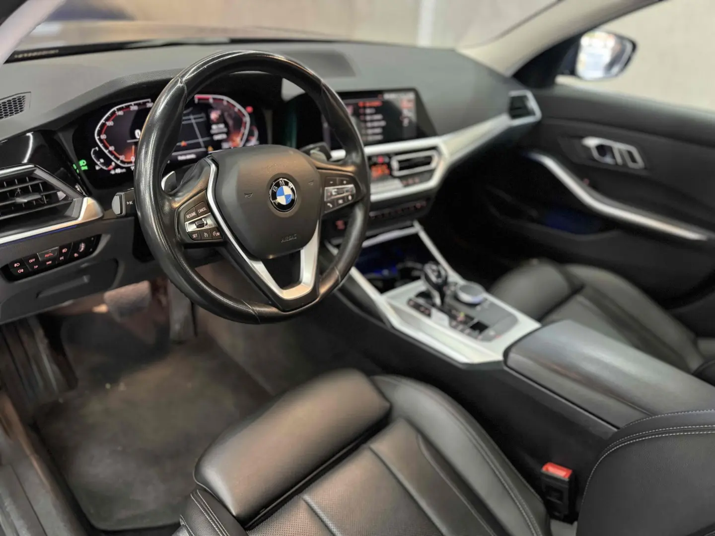 BMW 320I