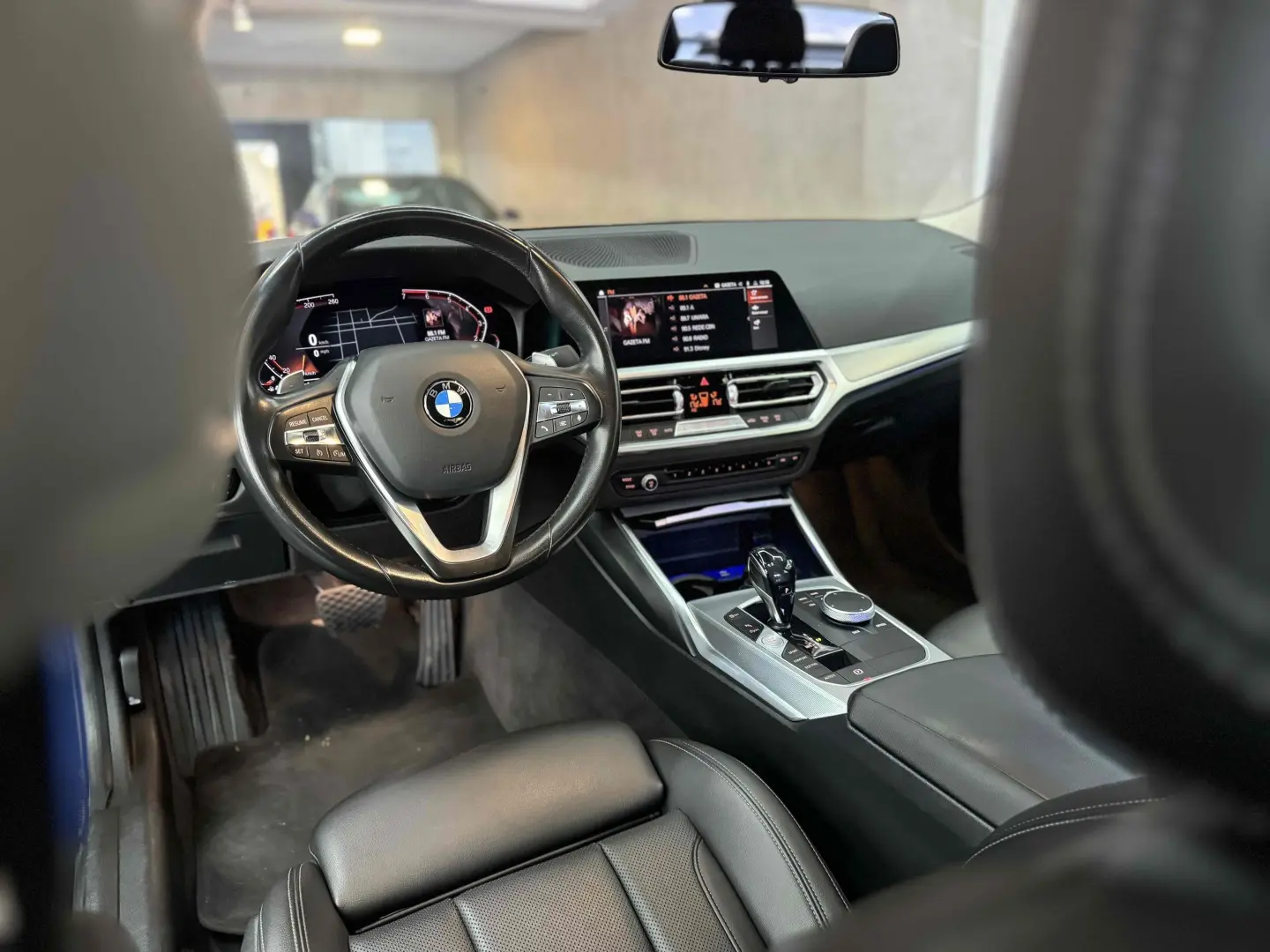 BMW 320I