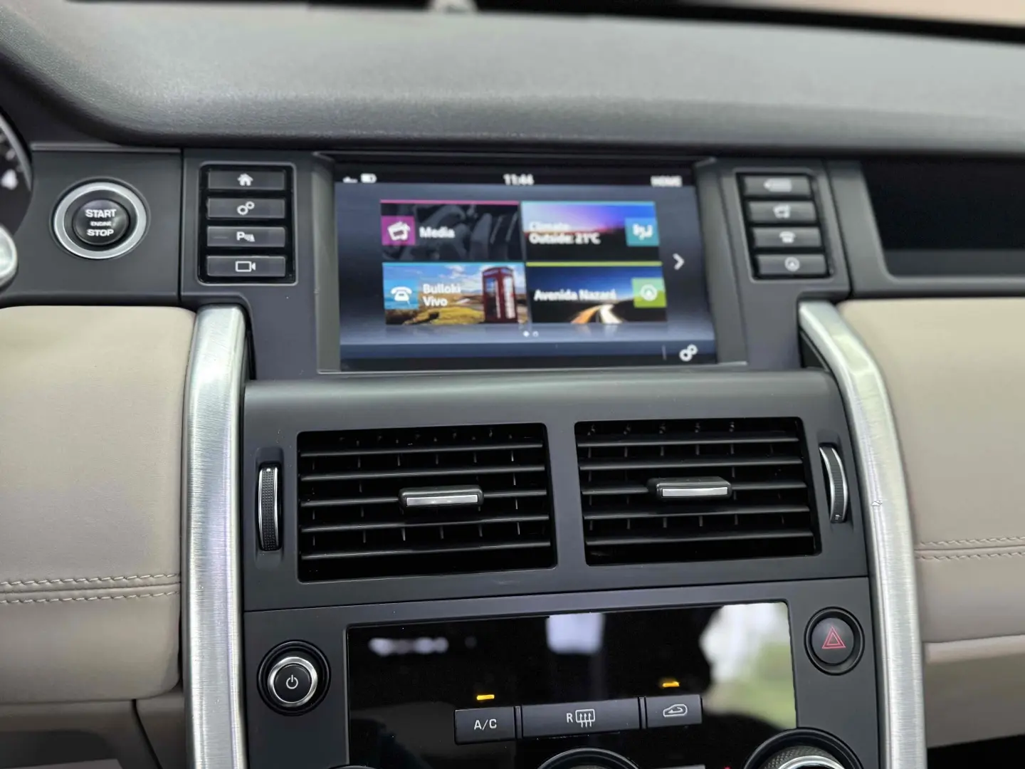 LAND ROVER DISCOVERY SPORT