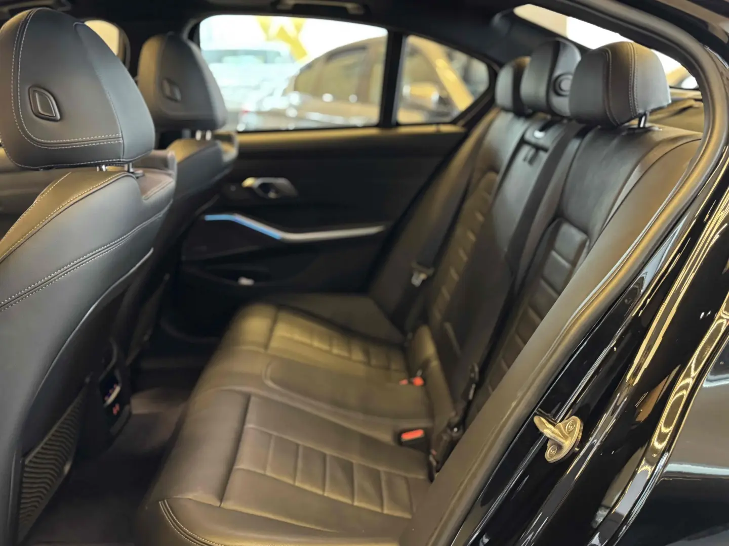 BMW 320I