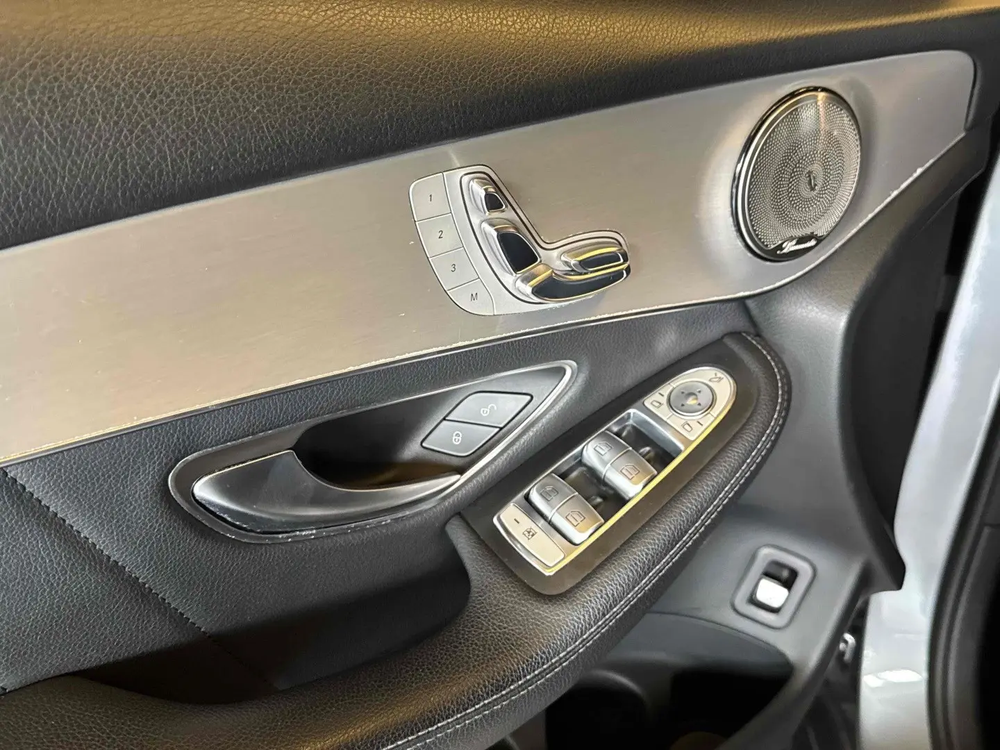 MERCEDES-BENZ GLC 250