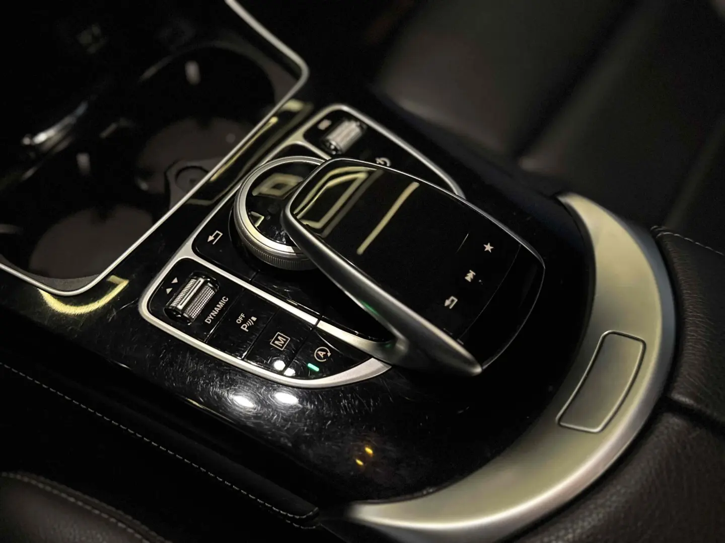 MERCEDES-BENZ GLC 250