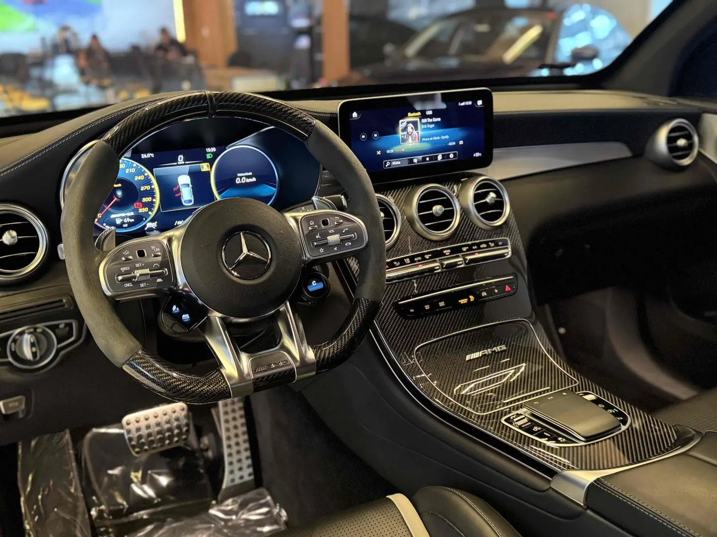 MERCEDES-BENZ GLC 63 AMG