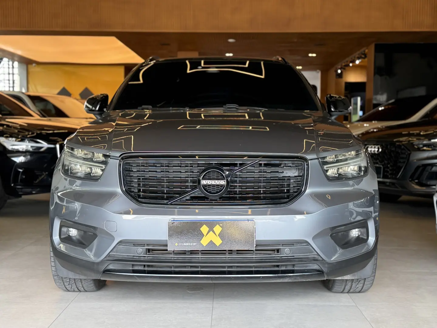 VOLVO XC40