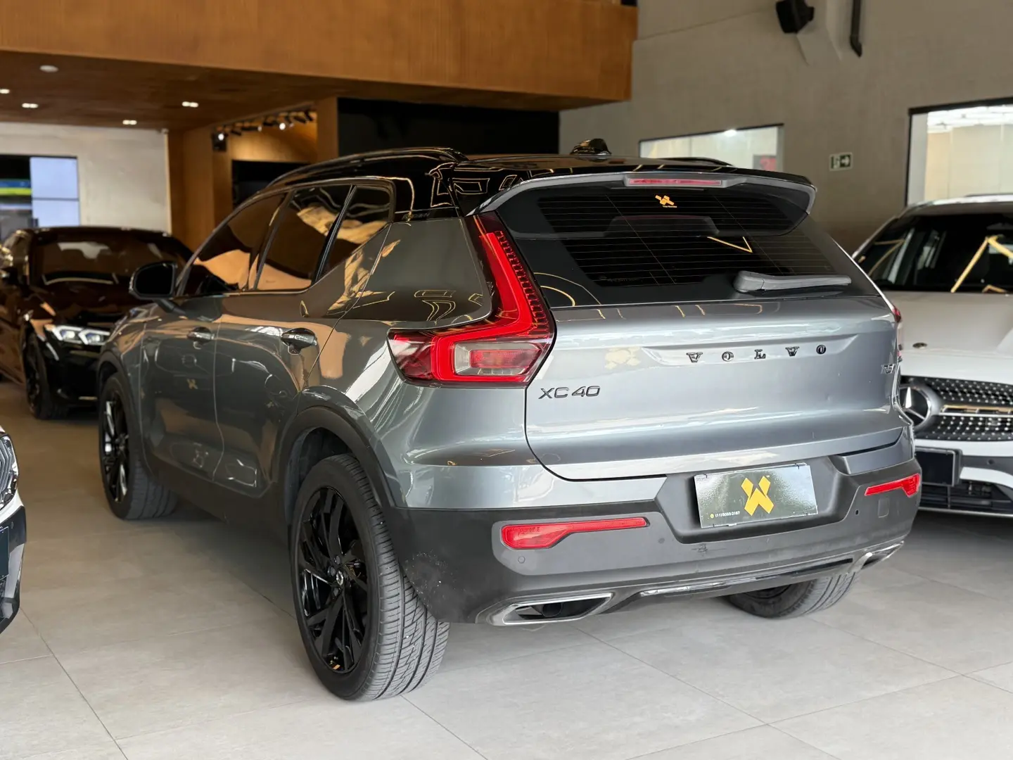 VOLVO XC40