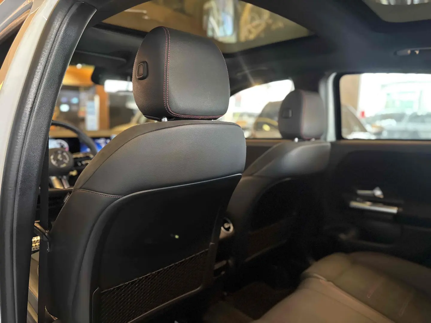 MERCEDES BENZ GLA 200