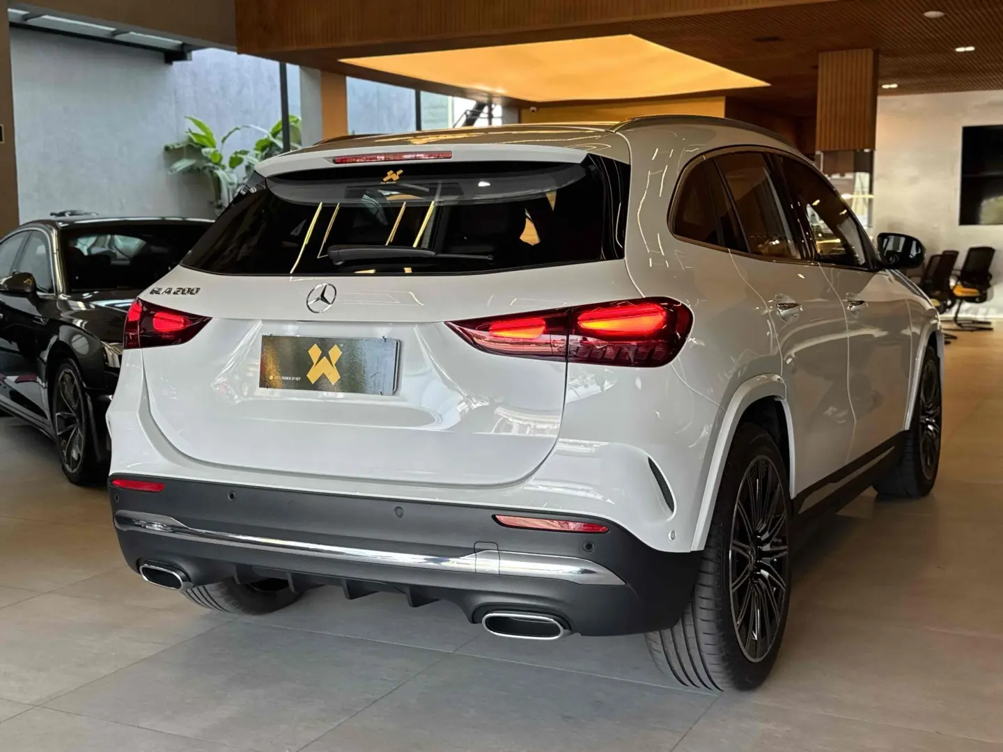 MERCEDES BENZ GLA 200