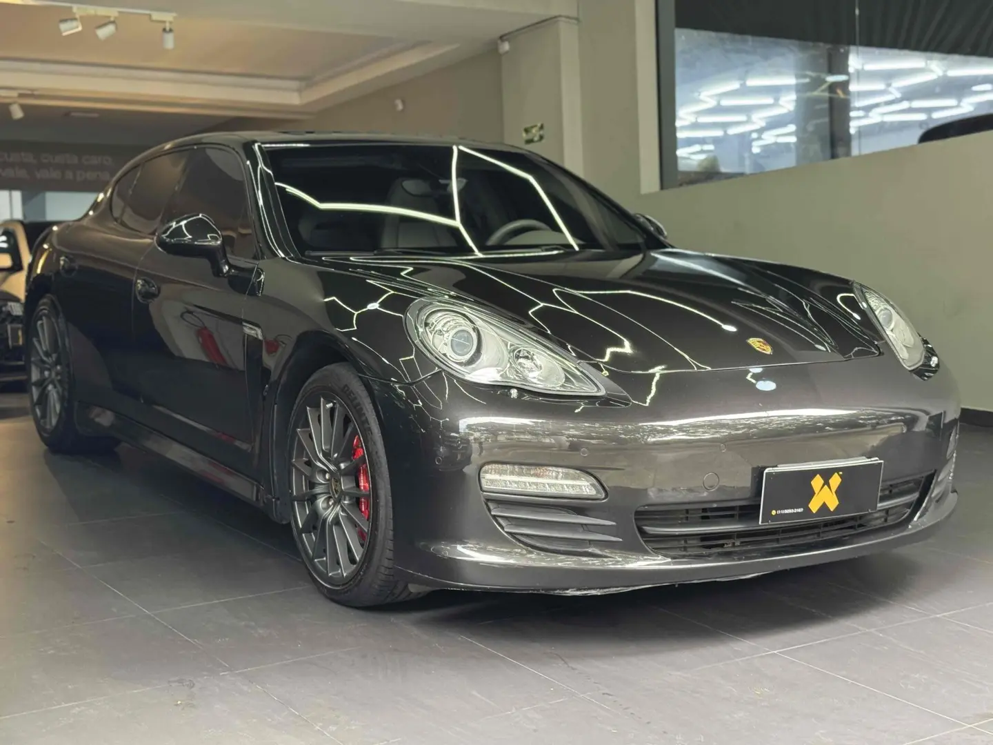 PORSCHE PANAMERA