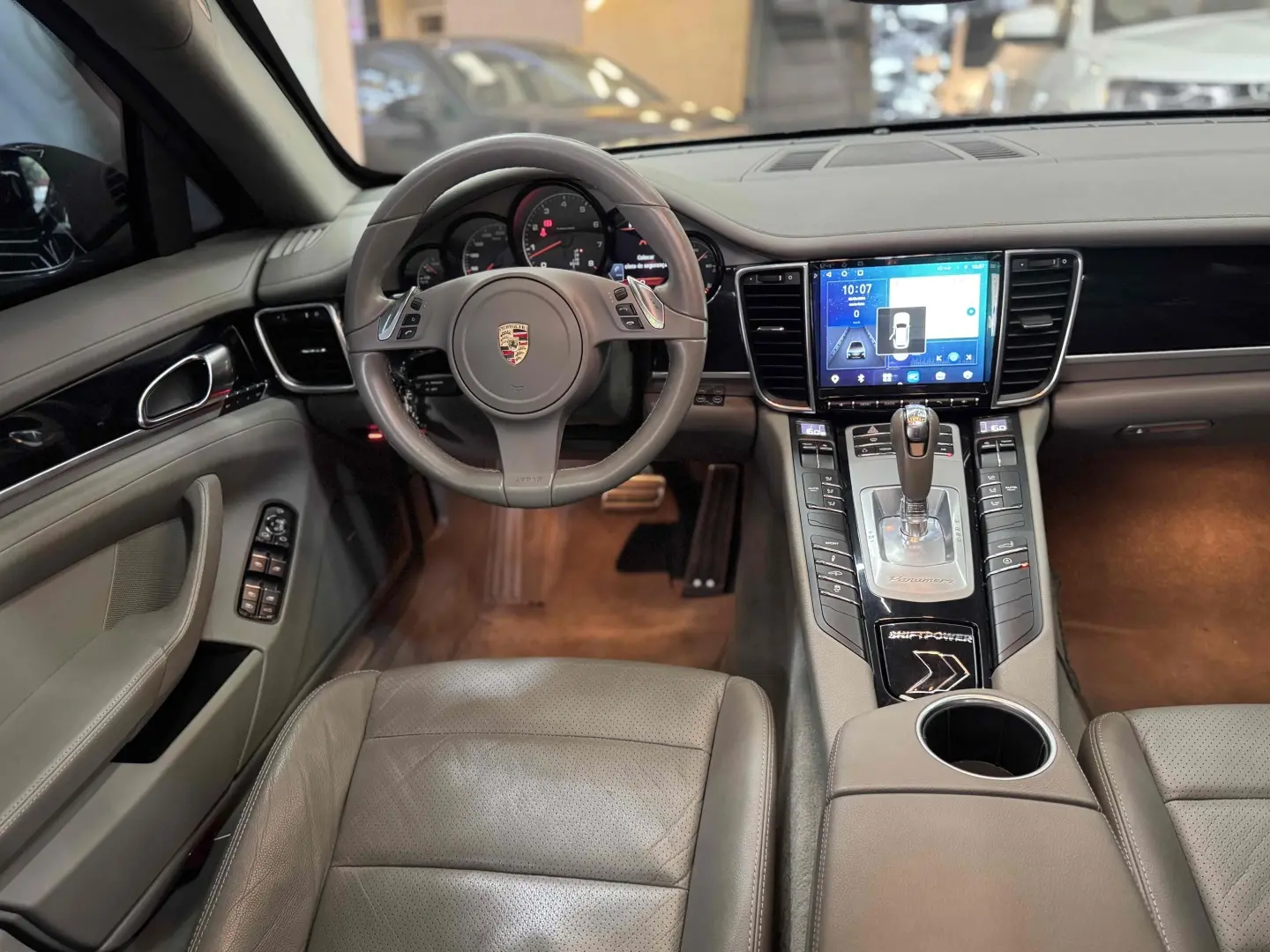 PORSCHE PANAMERA