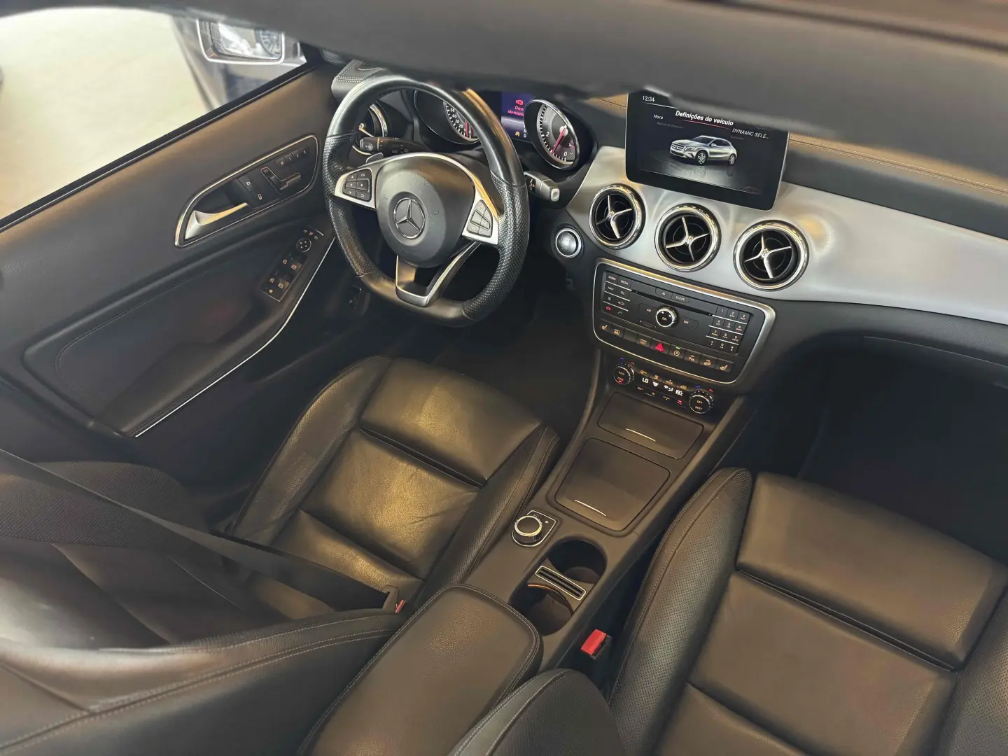 MERCEDES BENZ GLA 250