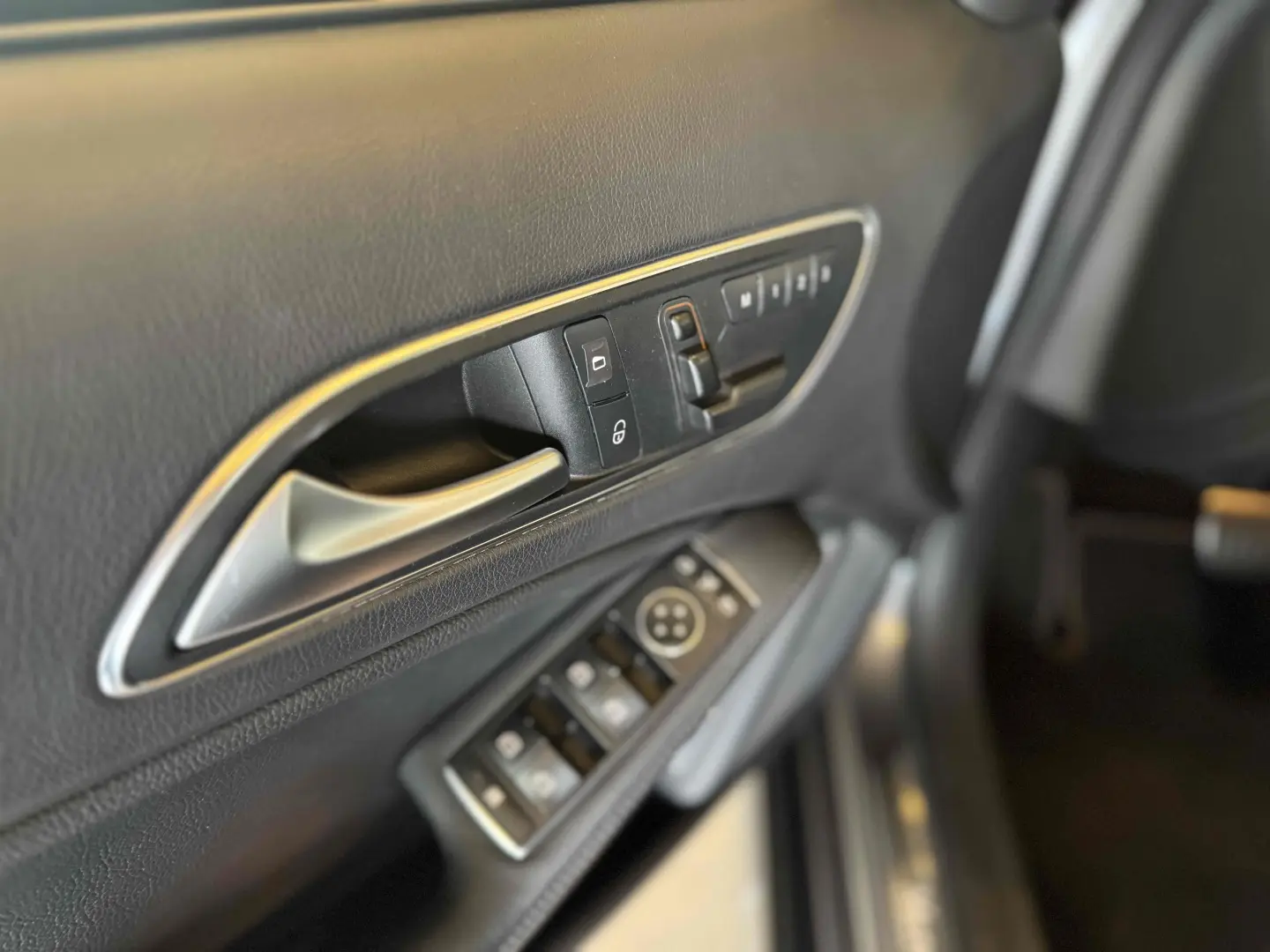 MERCEDES BENZ GLA 250