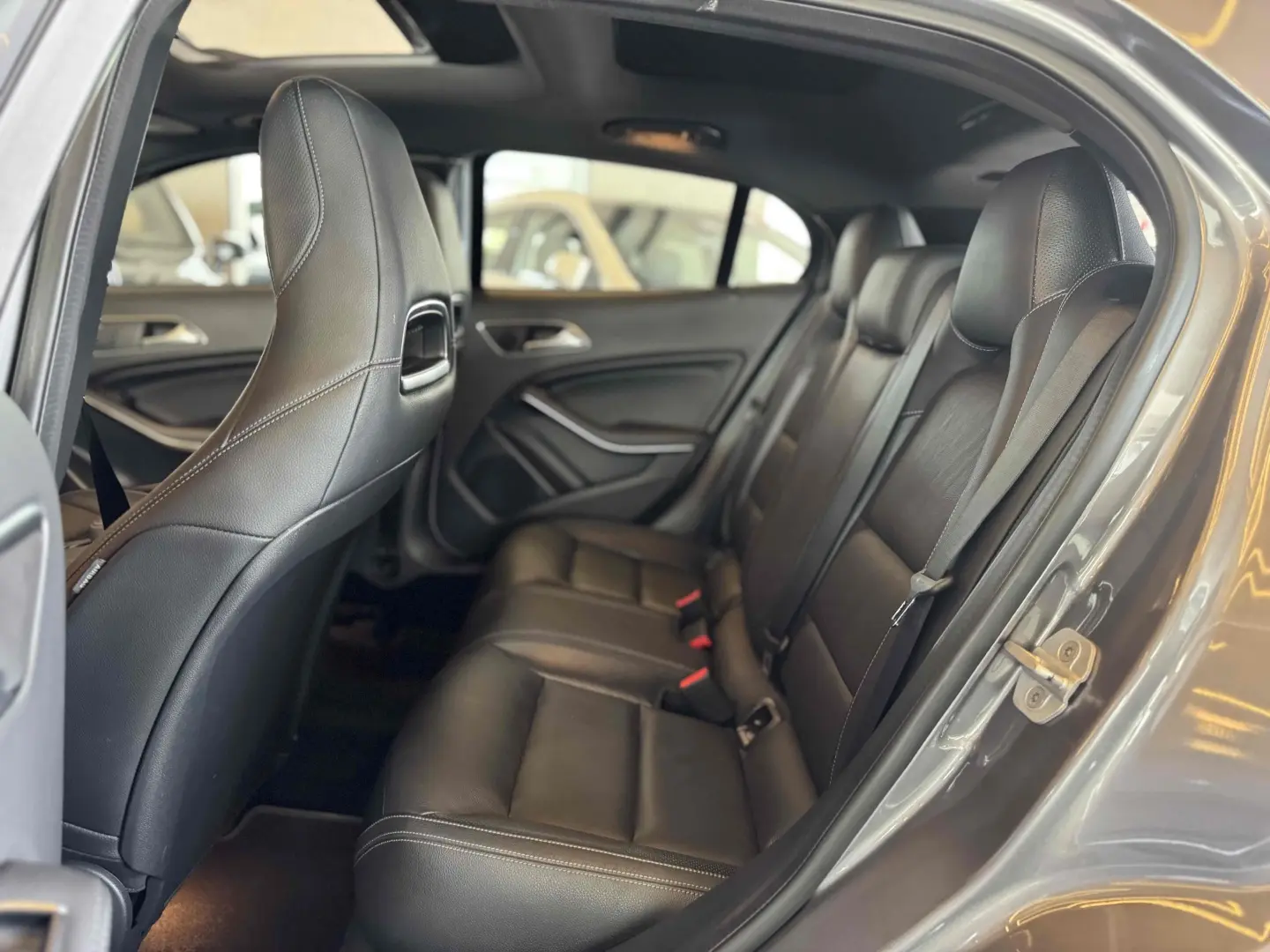 MERCEDES BENZ GLA 250